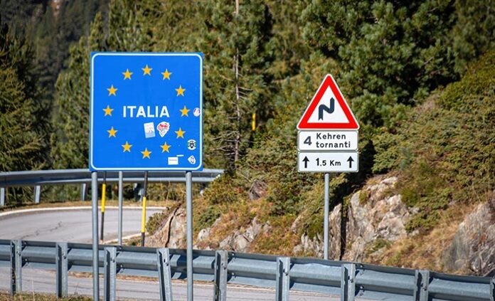 Italia sign marking the boarder and entering to Italy at Staller