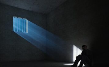 Жителя Саксонии-Анхальт осудили на 3,5 года после сотен правонарушений