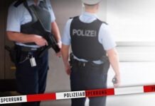 Два человека погибли при нападении в школе Гозен-Ной-Циттау