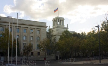 Германия усиливает внимание к российскому посольству и бизнесменам