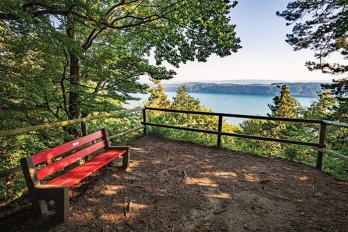 Fantastic hike near Sipplingen on Lake Constance