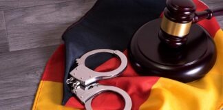 Разыскиваемые лица продолжают получать пособия в Германии