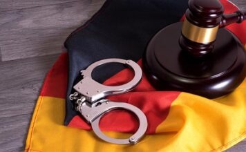 Разыскиваемые лица продолжают получать пособия в Германии