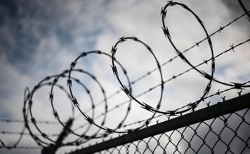 Защита бывшего главы BND Августа Ханнинга добивается пересмотра ареста из-за болезни